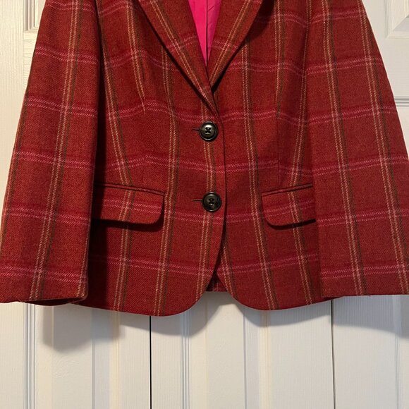 Blazer - Picture 3 of 4